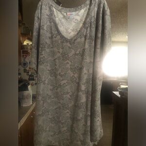 LuLaRoe Iris Gray & Blue Paisley Tunic 2XL
